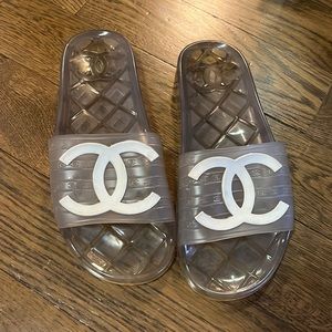 Chanel clear/white pool slides 37